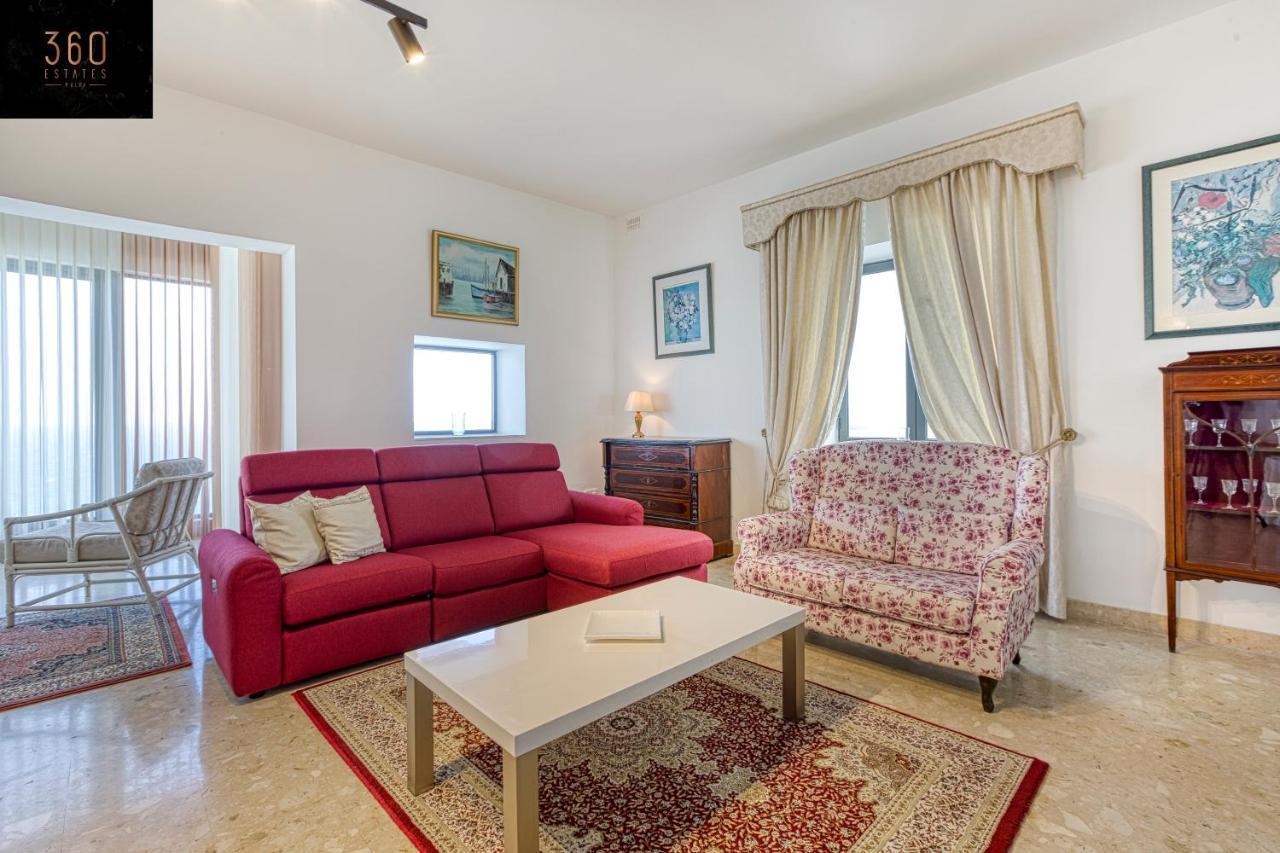 Apartamento Tower Road Sliema, 4br With Sensational Views By 360 Estates