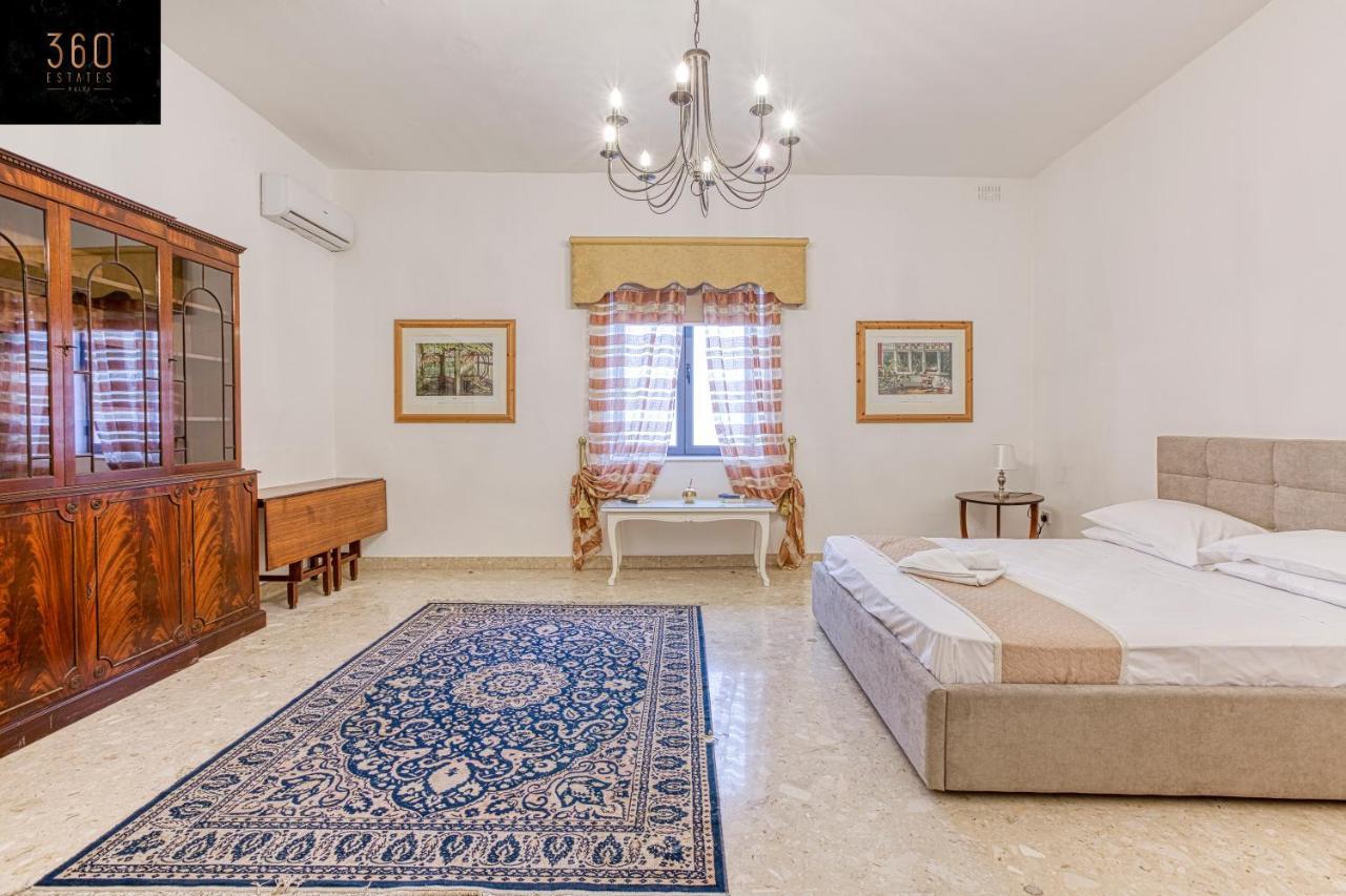 Tower Road Sliema, 4br With Sensational Views By 360 Estates Apartamento